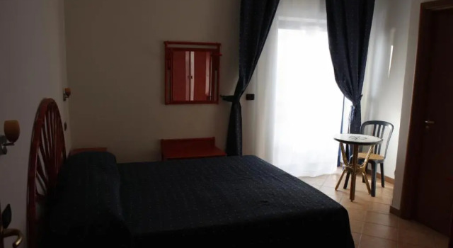 Camera Standard Beach Hotel