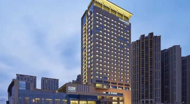 Номер Standard Four Points By Sheraton Guilin Lingui
