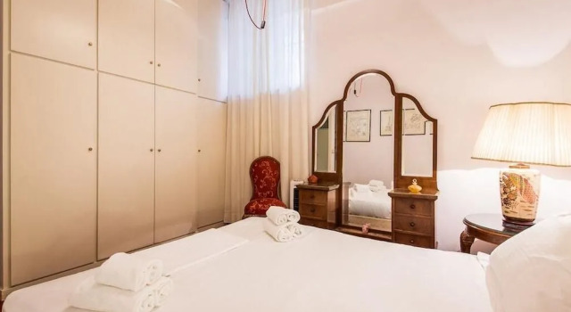 Ideally located flat for 4 ppl-Acropolis, Забронировать Отель Отели Афины 3 звезды, рядом с Монастираки, 3*