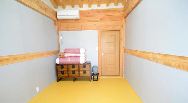 Коттедж c 1 комнатой Hanok 1st Street