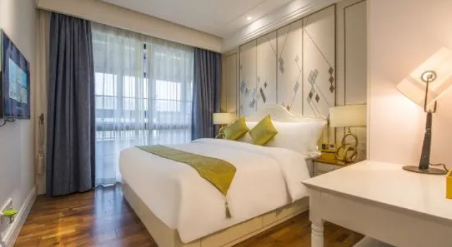 Люкс Executive Shenzhen Luwan International Hotel and Resort