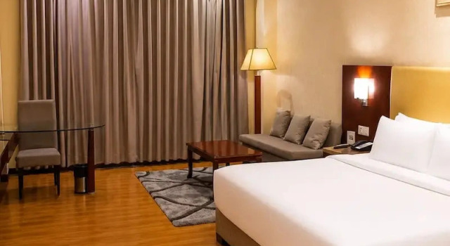 Номер Deluxe Golden Tulip Kukas Jaipur