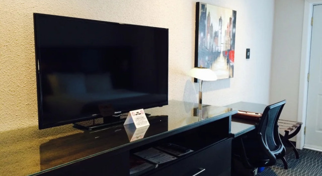 Четырёхместный номер Business с балконом Hotel des Eskers