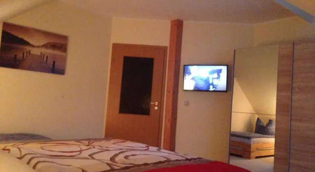 Ferienwohnung Am Eichenberg, Prenota Appartamento Hotel a Garz con parcheggio, Parcheggio