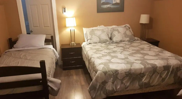 Студия Deluxe Pines Motel