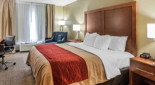 Номер Standard Comfort Inn & Suites Pittsburg KS