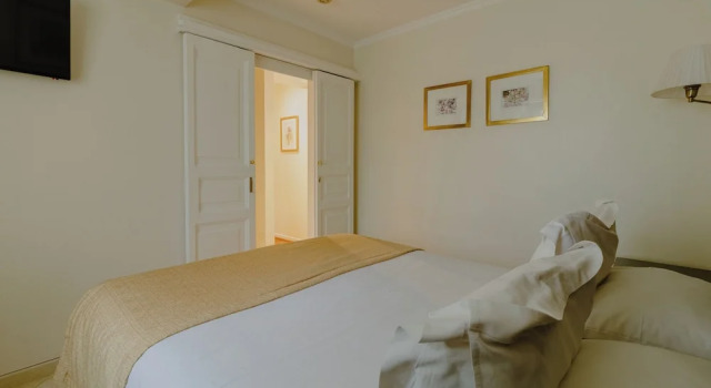 Номер Standard Orly Suites