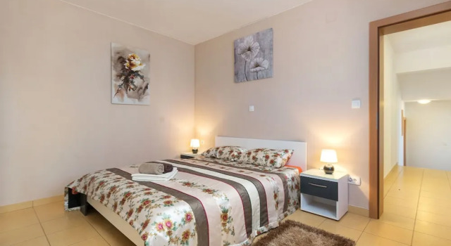 Vila Vita, Buchen Sie Ferienwohnung Hotels in Gespanschaft Split-Dalmatien mit Pool, Schwimmbad