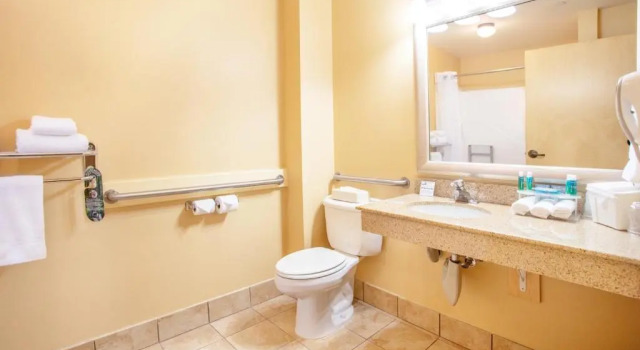 Номер Standard Holiday Inn Express Hotel & Suites Richland