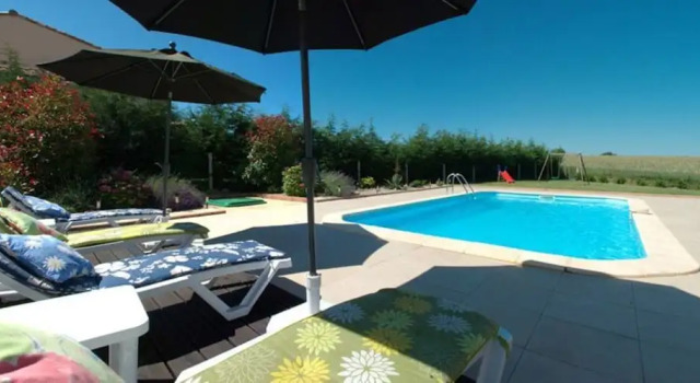 Lovely 3-bed Villa in Les Cammazes, Buchen Sie Villa Les Cammazes Tarn