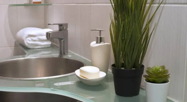 Апартаменты Comfortable Apartment At The Foot of The Odeon of Herodes Atticus