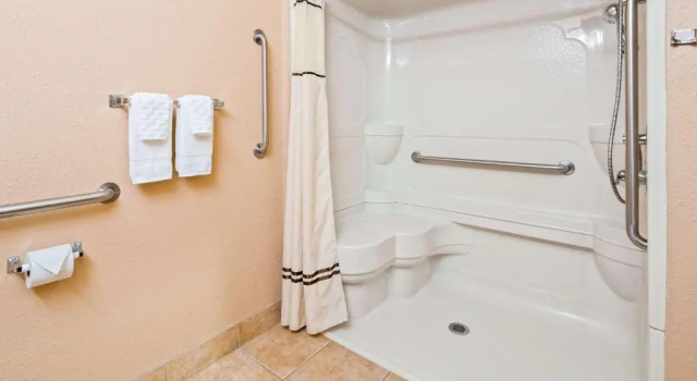 Номер Standard Spark By Hilton Merrillville