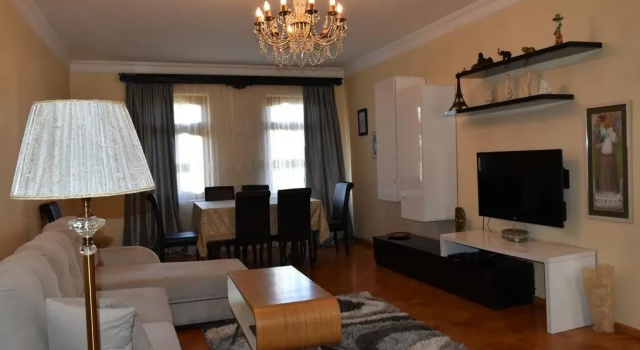 Anina, Book Hotel Batumi 