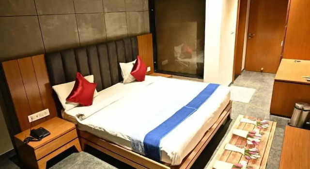 Nakshatra Resort & Garden, Prenota Resort Shivpuri Madhya Pradesh