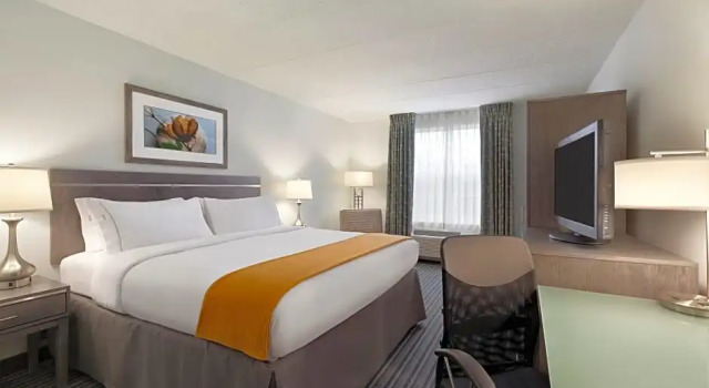 Номер Executive Holiday Inn Express Williamsburg North by IHG