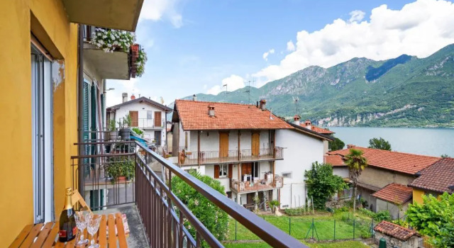 Апартаменты Casa Carla - cozy Apartment with garden -8 km to Bellagio!