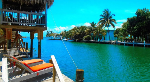 Апартаменты Dolce Cabana Waterfront Suites