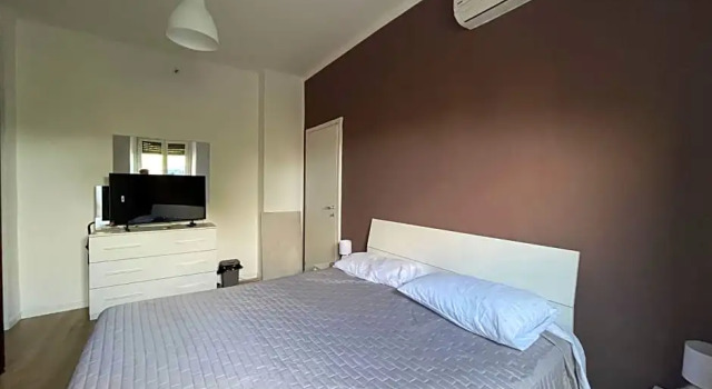 Ampia camera matrimoniale con letto double king-size by Alex guest house, Забронировать Гостевой дом Гостевые дома Чертоза, Гостевой дом