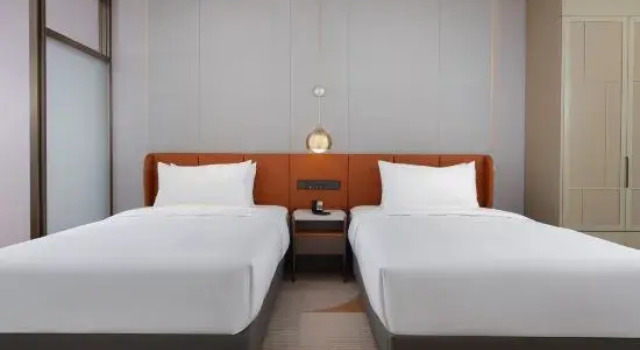 Четырёхместный семейный люкс Home2 Suite by Hilton Taiyuan Yingze Street