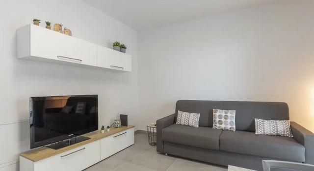 Апартаменты JOIVY Calm Flat W/Balcony