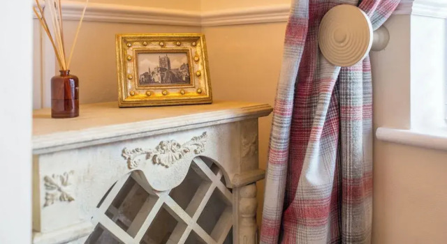 Charming 2 BD House in Tewkesbury Centre, Varaa Lomakoti Mökit kohteessa Merseyside, Mökki