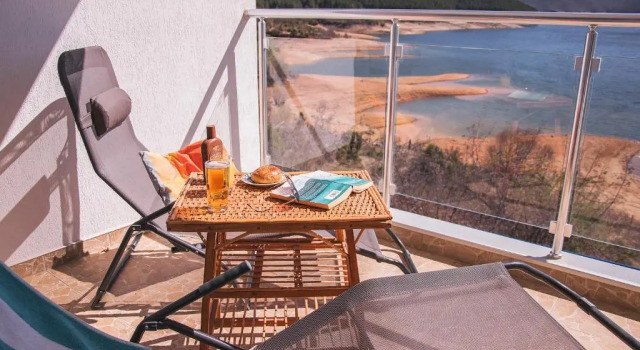 Люкс Superior Lakeview-Estate ApartHotel