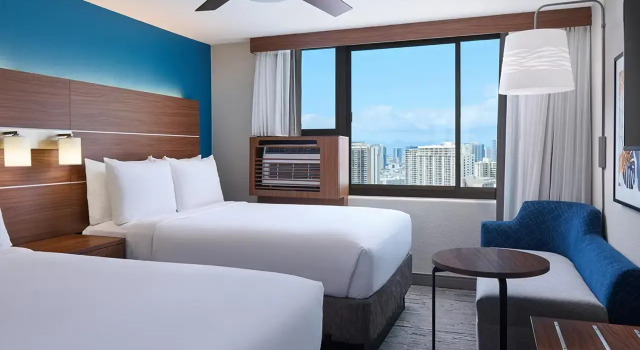 Четырёхместный номер Standard Holiday Inn Express Waikiki by IHG