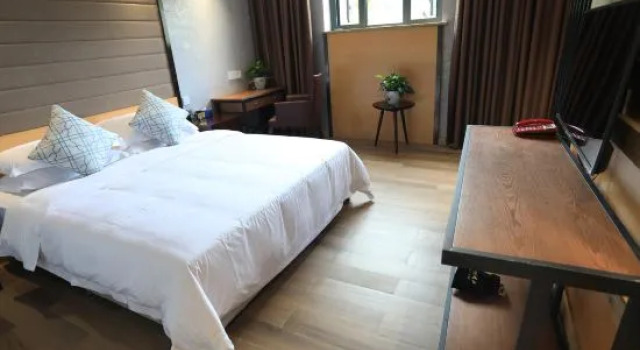 Luksusowy dwuosobowy suite Dalitang Hotel