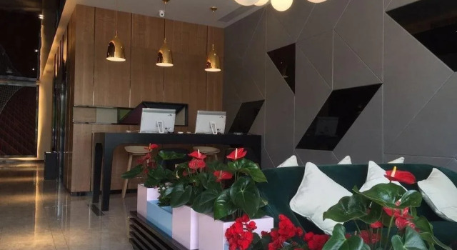 The Borrman Hotel Kunming KMG, Book Hotel Hoteller i Kunming med parkering, Parkering