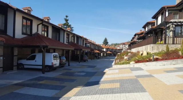 Holiday Village COOP Dobrinishte, Prenota Hotel Dobrinishte 