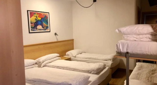 Семейный номер Standard с балконом Hotel Derby