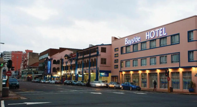 Bayside Hotel 116