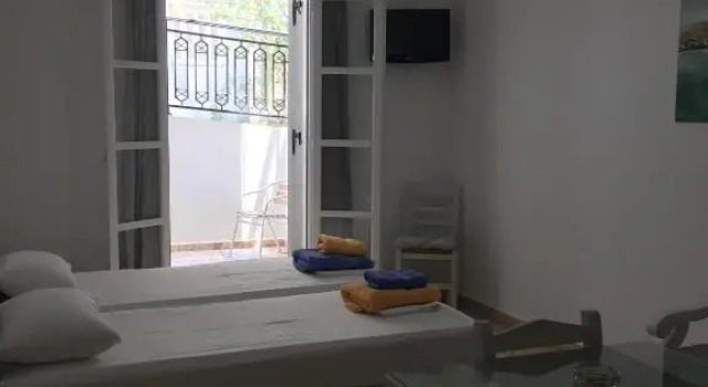 Студия Economy Naxos Dream Calypso Studios