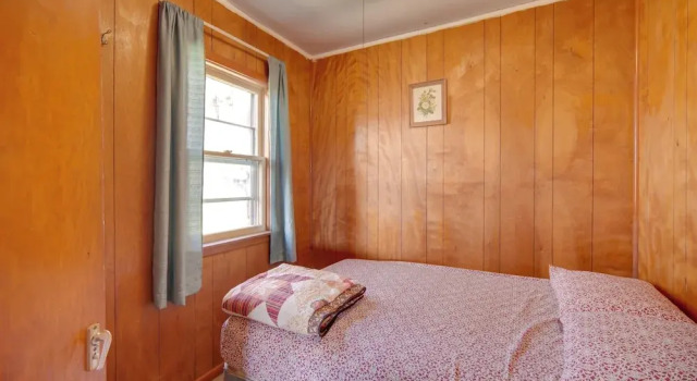 Convenient Cabin w/ Access to 3 Boat Docks!, Reserva ahora Hotel Stone Lake Estados Unidos