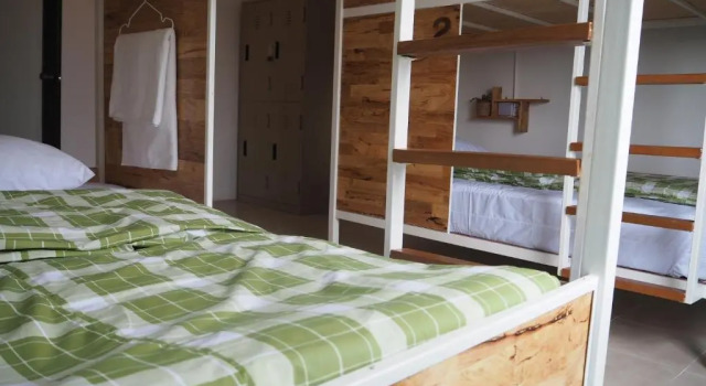 Кровать в общем номере (женский номер) Green Sleep Hostel