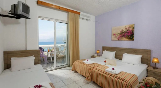 Zorbas Beach Hotel