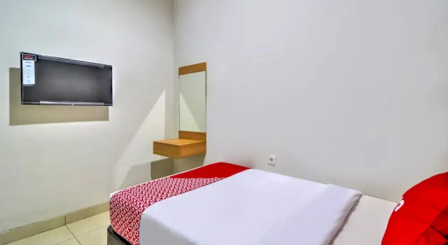 Rukos Colombus G5 by OYO Rooms, Rezervovat Hotel Karawang West Java