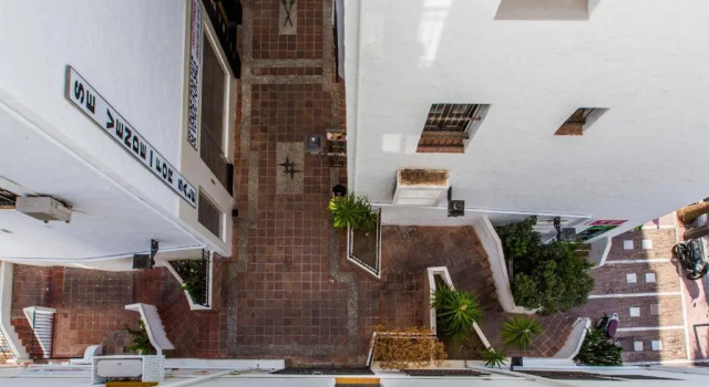 Luxurious 2 Bed Puerto Banús Apt - RDR193, Забронировать Отель Отели Марбелья с парковкой, рядом с Casino Marbella, Парковка