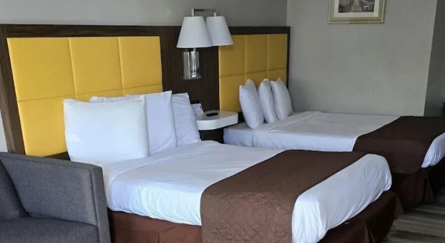 Семейный номер Standard The Burgundy Inn Hotel and Apartments