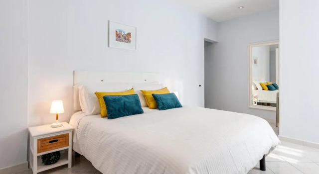 Spanish Steps Luxury Penthouse, Забронировать Отель Отели Рима с завтраком, рядом с Театр Арджентина, Завтраки