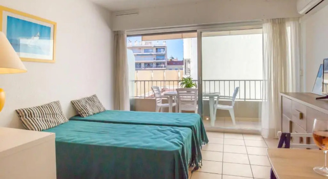 Appartement Saint-Raphaël, 1 pièce, 3 personnes - FR-1-466A-37, Reservar Apartamento Saint-Raphael Mimosa Road