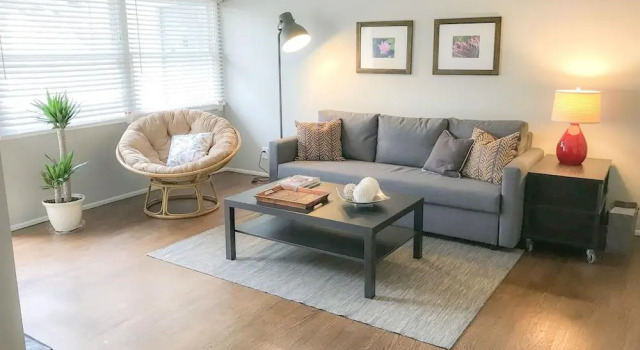 Lowena Apartments