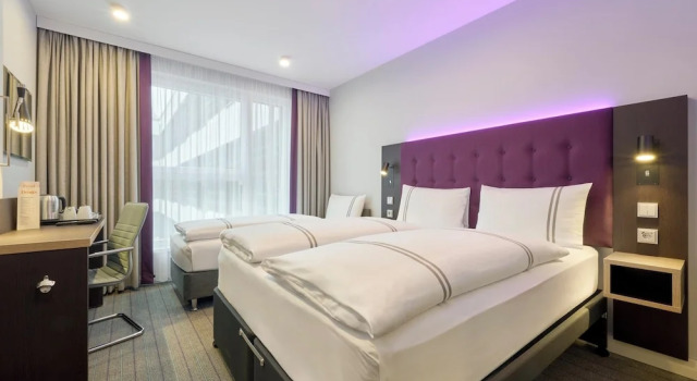 Трёхместный номер Standard Premier Inn Stuttgart Zuffenhausen