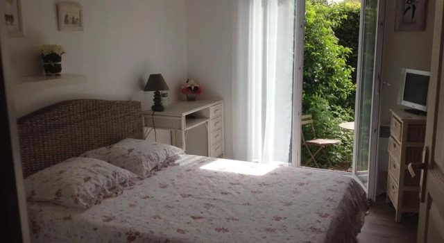 Chambre DHotes La Clauzire, Rezervovat Hotel Hotely v Hautes-Pyrénées s parkováním, Parkování