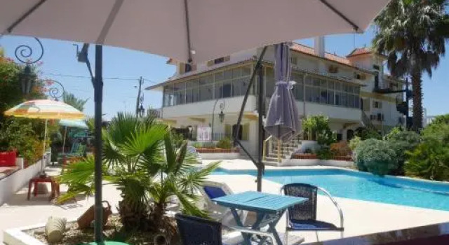 Hotel de Charme Os Dois Galos, Book Hotel Giz Alentejo