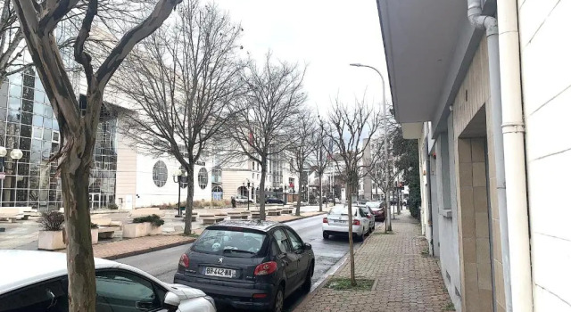 Апартаменты NOUVEAUTE 2022: Appartement face aux Thermes CALLOU avec Parking