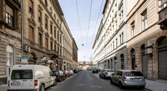 Апартаменты Vorosmarty 73 Apartment