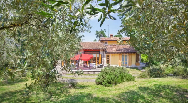 Коттедж Casa del Bosco in Affi
