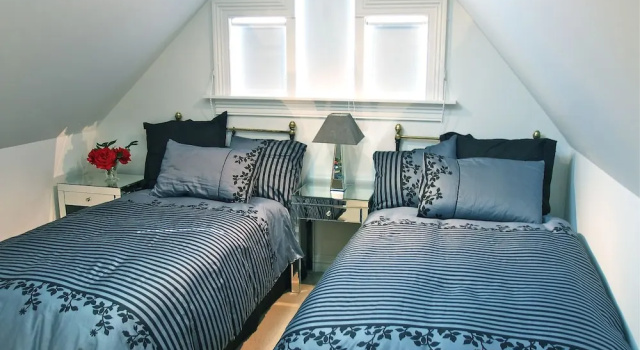 Номер Standard Мансарда Lilac Rose Boutique Bed and Breakfast