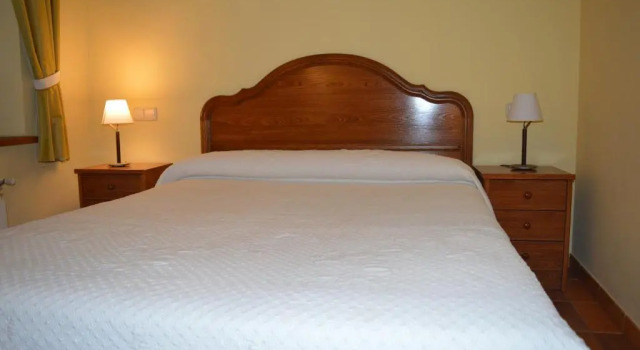 Двухместный номер Standard с красивым видом из окна Hostal Revinuesa
